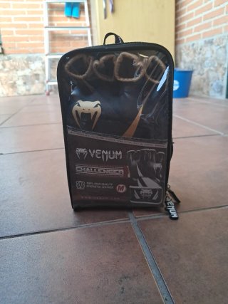 Guantes MMA Venum Challenger Talla M
