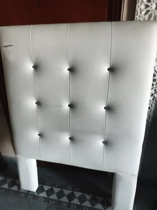 Cabezal tapizado capitoné blanco