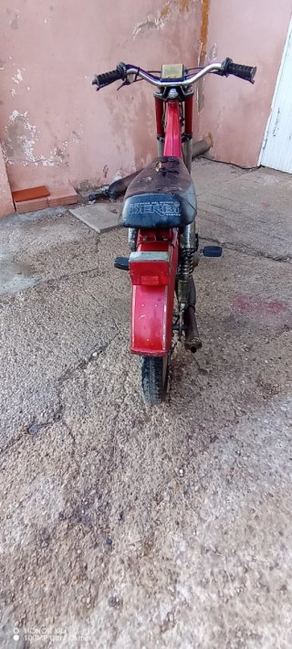 Derbi Variant America Roja y Dorada