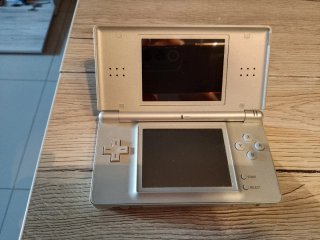 Nintendo DS Lite Plata + Cargador y Tarjeta
