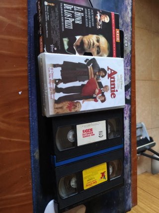 Lote 4 Películas VHS: Prizzi, Annie, Kids, 101 Dál