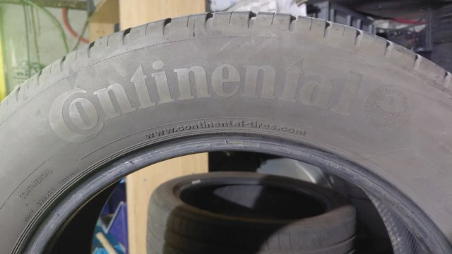 Neumáticos 215/60/17