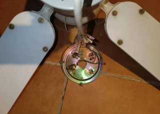 Ventilador de techo blanco