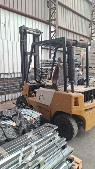 Carretilla elevadora diésel Tecnocar 2500kg