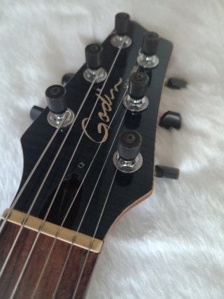 Godin LG Signature AA Transblue Seymour Duncan