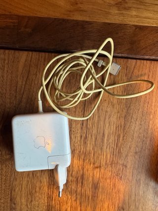Cargador Apple MacBook Air 45W MagSafe 2