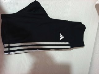 Mallas Adidas Negras con Rayas Blancas