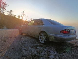 Mercedes-Benz Clase E 2001