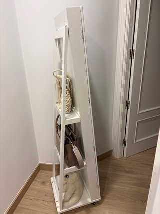 Mueble Joyero Blanco y Dorado con Espejo