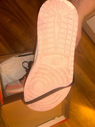 Air Jordan 1 Rosa y Blanco