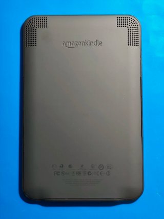 E-Reader Kindle Keyboard 3a Gen + Funda con luz