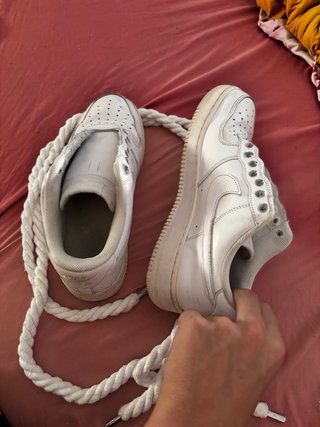 Nike Air Force 1 con cordones gruesos