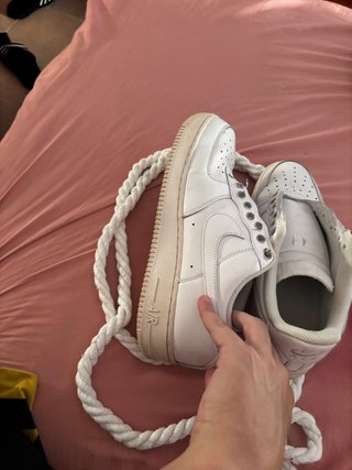 Nike Air Force 1 con cordones gruesos