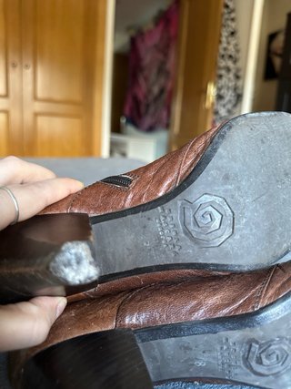 Botines marrones de piel arrugada talla 38