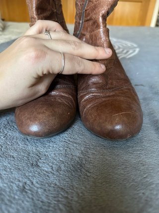 Botines marrones de piel arrugada talla 38