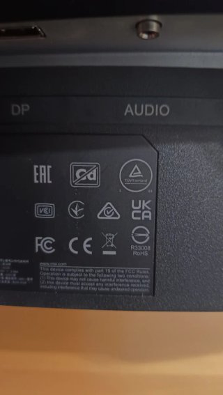 Monitor curvo negro