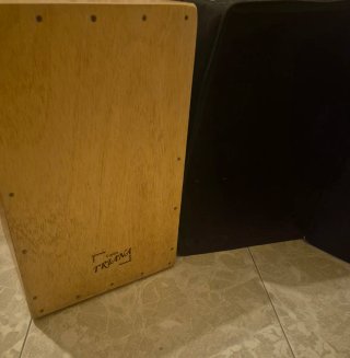 Cajón flamenco de madera