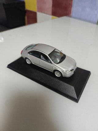 Maqueta Nissan Primera Plata