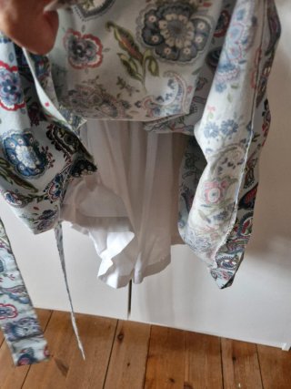 Vestido niña estampado floral Talla 6 y  otro de 5