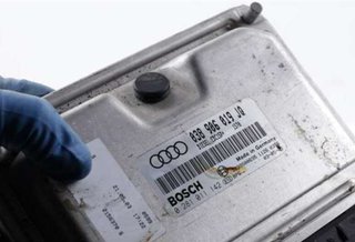 Centralita audi 115821 038906019jq a4 berlina (8e)