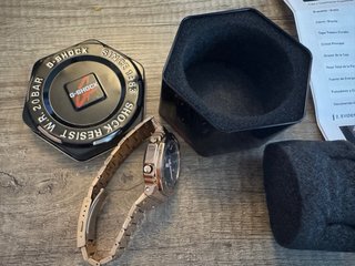 Casio G-Shock GM-B2100K Reloj Dorado y Negro