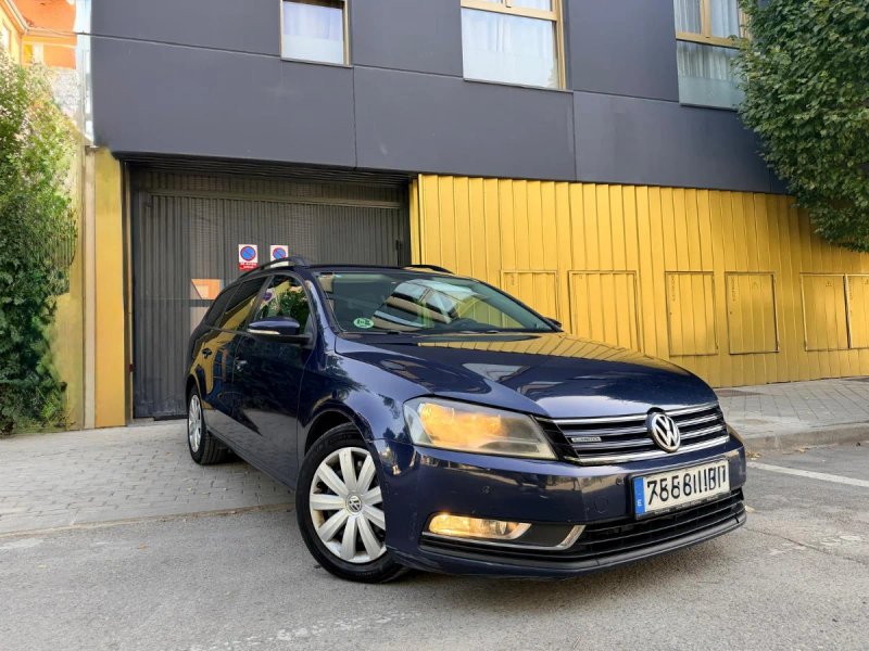 Volkswagen Passat 2013 - foto 1