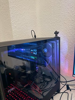 PC Gamer RTX 5070 Ti Ryzen 7 9800 X3D
