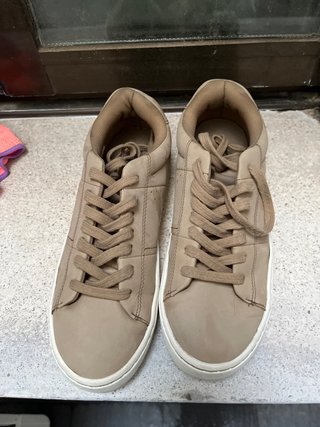 Zapatillas de vestir beige