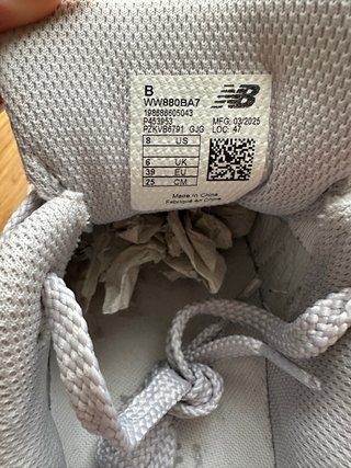 Zapatillas New Balance 880 Gris
