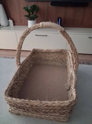 Cesta decorativa de mimbre