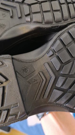 Zapatos para hostelería antideslizante