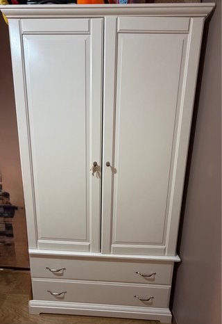 Armario IKEA Hemnes 2 puertas 2 cajones