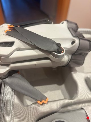 Dron DJI Mini 3 Pro Gris
