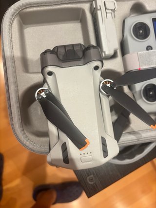 Dron DJI Mini 3 Pro Gris