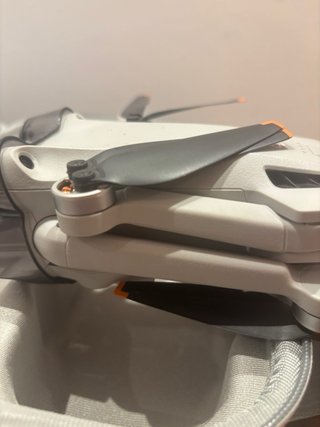 Dron DJI Mini 3 Pro Gris
