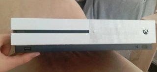 Xbox One S 1TB (sin mando)