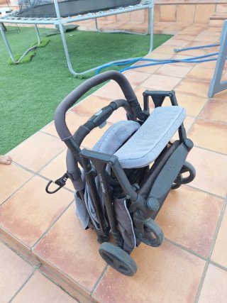 Carro de bebé Inglesina gris