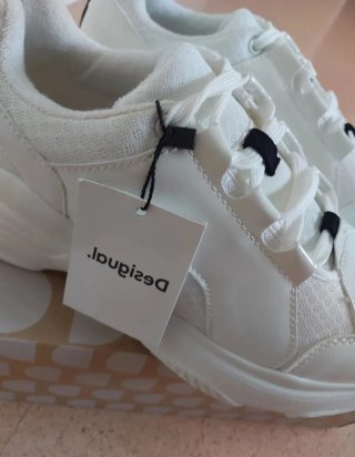Zapatillas Desigual Chunky 20SUKP03 Blancas