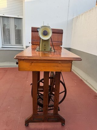 Máquina de coser manual Alfa