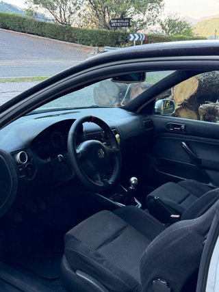 Volkswagen Golf 2004