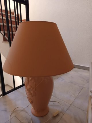 Lámpara de mesa terracota floral