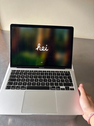 MacBook Air 2020 8GB RAM 256GB Plata