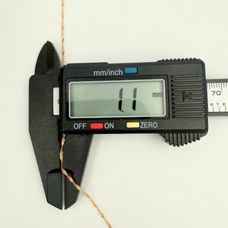 Cadena Singapur Oro 18K Aguamarina 3,23g; 45cm.