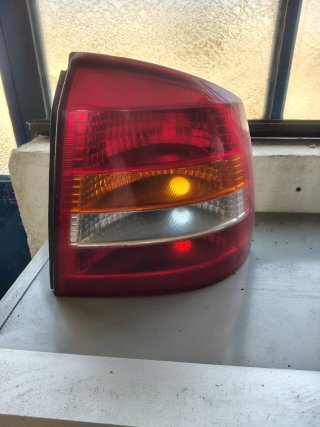 Fanale posteriore destro auto opel Zafira