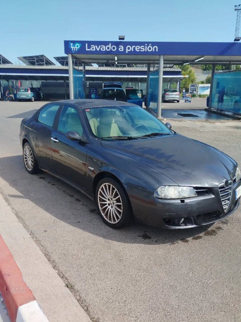 Alfa Romeo 156 2005 - foto 1