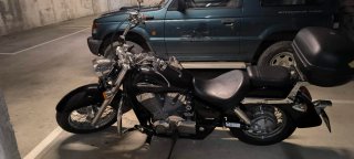 Honda Shadow VT 750 CS Negra