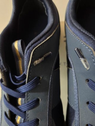 Zapatillas EA7 Talla 42 Azul Marino y Dorado