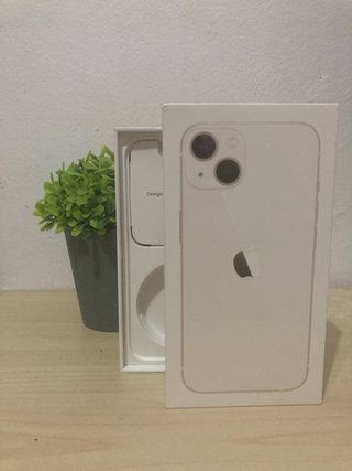 Caja iPhone 13