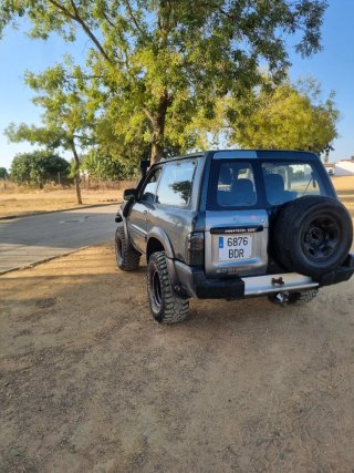 Nissan Patrol y61 2002