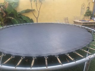 Cama elástica jardín